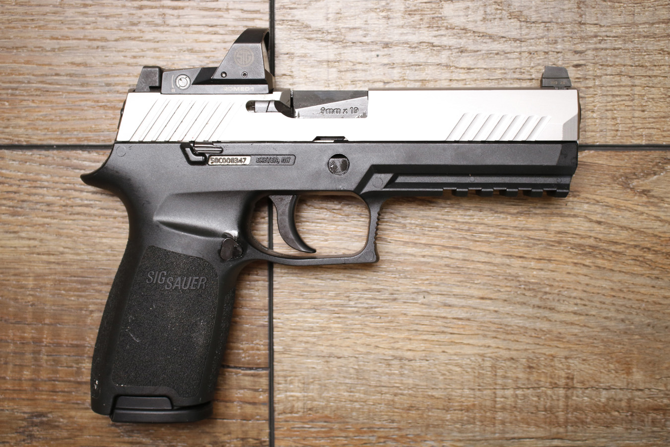 SIG SAUER P320 Full-Size 9mm Polce Trade-in Pistol with Romeo Red Dot